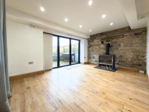 2 bed Link Detached House for sale Image 10