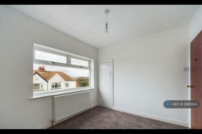 3 bed Semi-Detached to rent Image 5