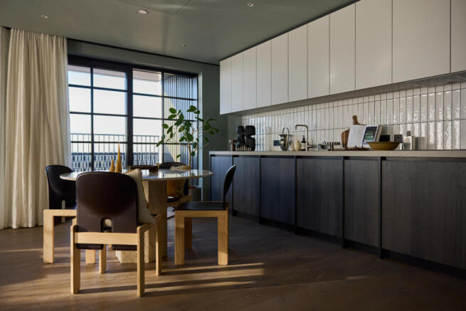 20251126_CanadaWater_TheFounding_Apartment3202_...