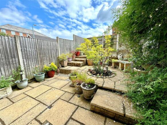 garden 3.jpg