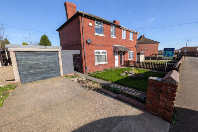 3 bed Semi-Detached for sale Image 4