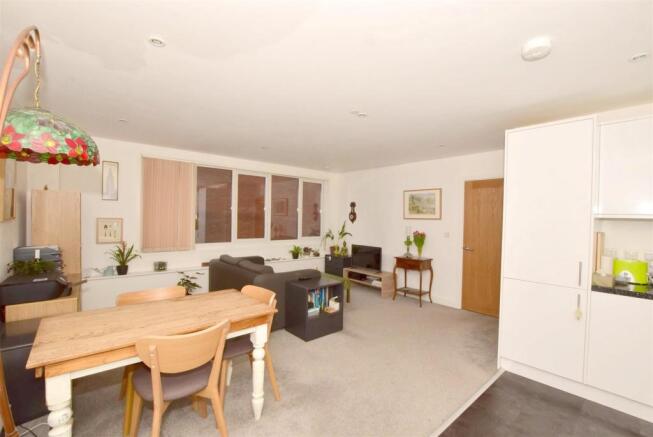 Kitchen/Living Room