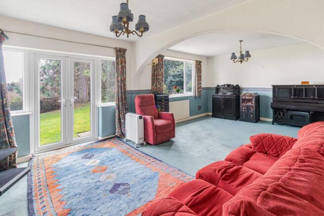4 bed Detached Bungalow for sale Image 9