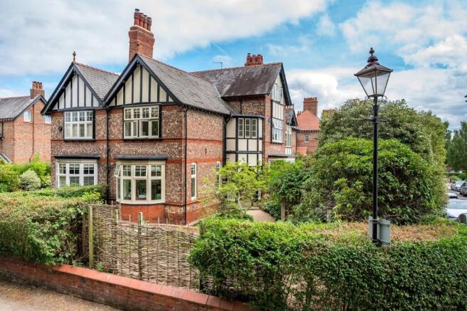 10 Hawthorn Park