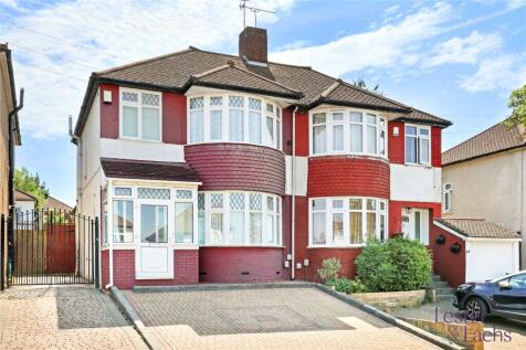 Dovedale Avenue, Clayhall, Ilford, Essex, IG5