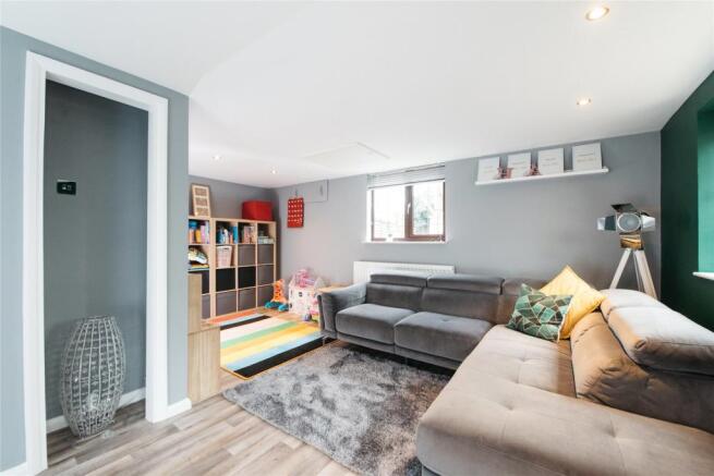 Bedroom/Playroom