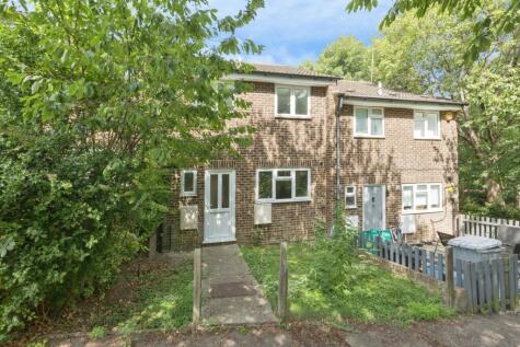 Caxton Close, Hartley, Kent, DA3
