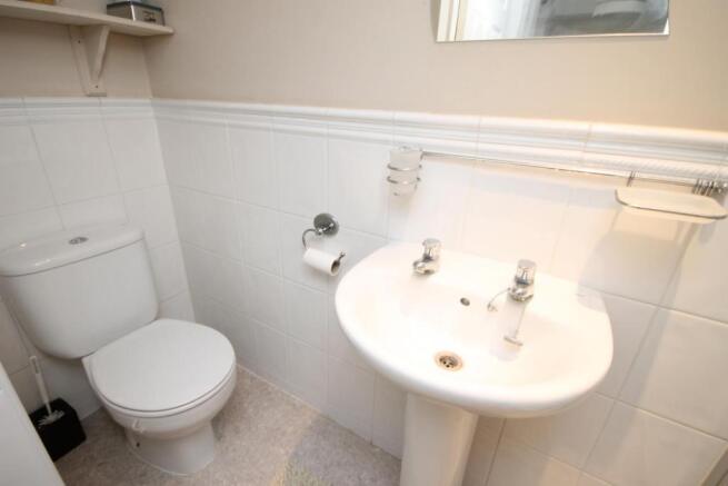 EN SUITE SHOWER ROOM