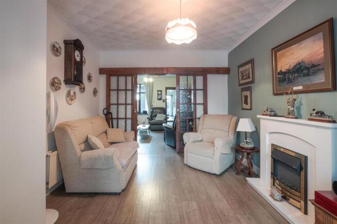 217 Ainslie Street (12 of 19).jpg