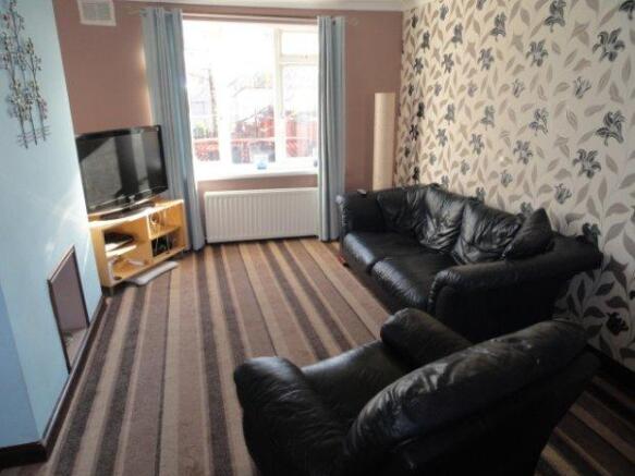 GROUND FLOOR W.C
