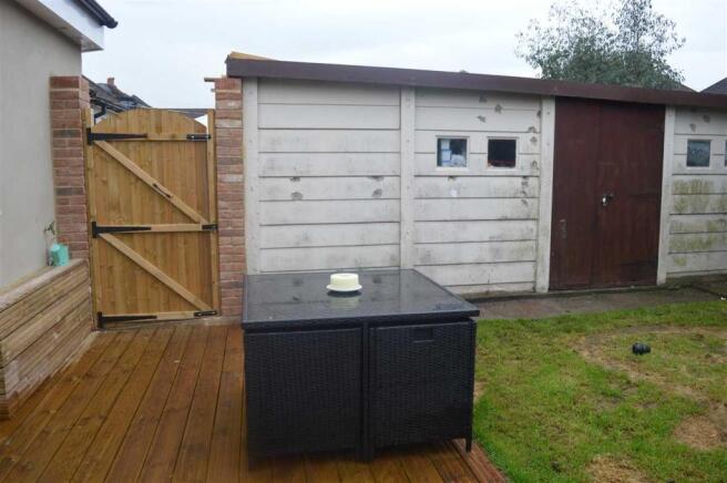 Garden with garage