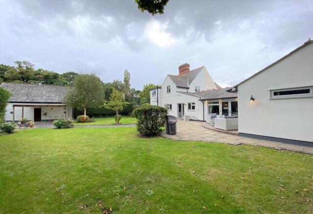 REAR GARDENS