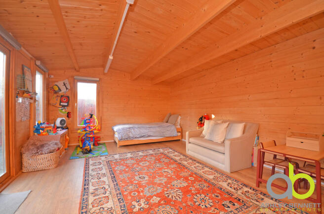 Photo 17