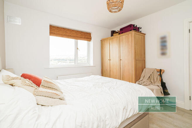 3 bed Semi-Detached for sale Image 10