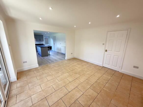 DINING ROOM 1