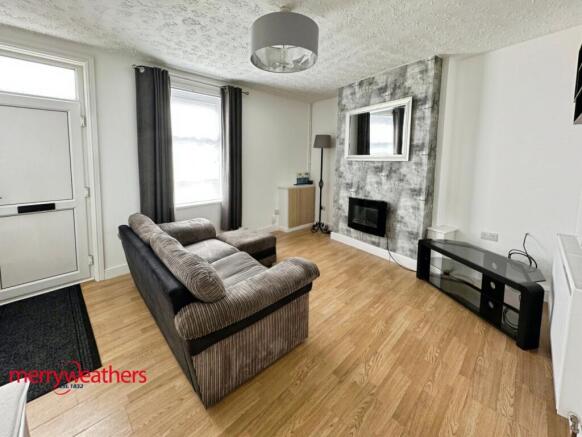 3 bed End of Terrace to rent Image 4
