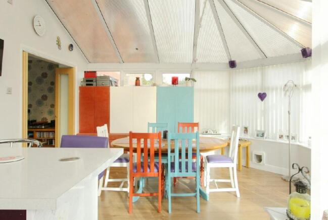 Conservatory/Dining Room