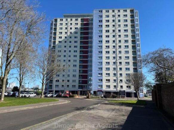 1-bed flat on Seaward Tower, Trinity Green, £110,000