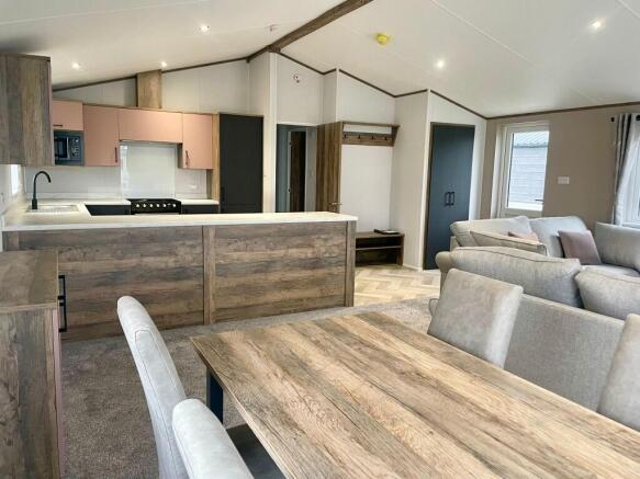 Boston Lodge, Manor House Holiday Park, Church Laneham, Nottinghamshire photo 4