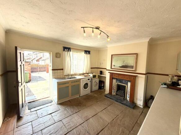 2 bed Terraced for sale Image 5