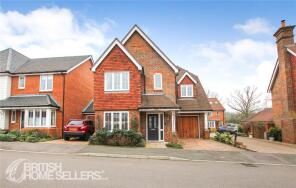 16, Windacres Farm Lane, Horsham RH12 3XQ