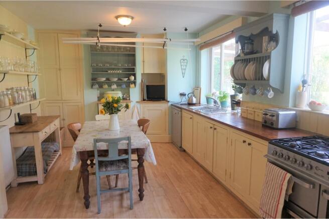 Kitchen / Breakfast