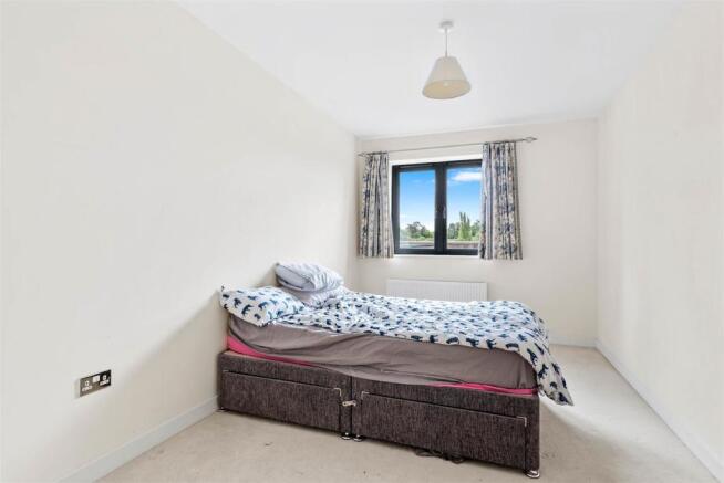 59 Bradley Court - bedroom.jpg