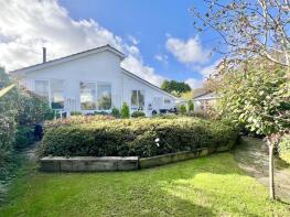 15, Chatsworth Way, St. Austell PL25 3SL
