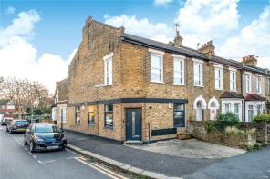 42, Farmer Road, London E10 5DL