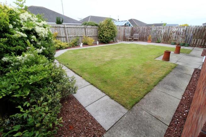 REAR GARDEN 2