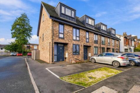 Roberts Street, Eccles, M30