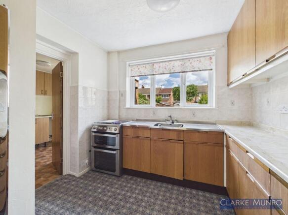 3 bed Semi-Detached for sale Image 8