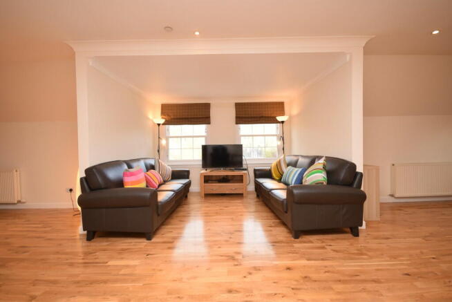 LOUNGE 1