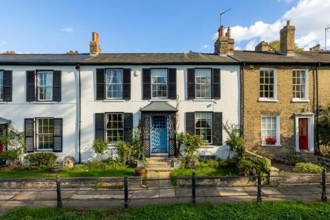 4 Bedroom Terraced in CB5 8DH