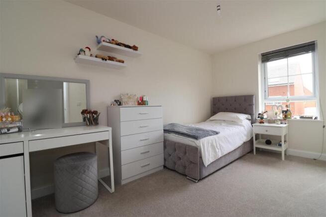3 bed Semi-Detached for sale Image 5