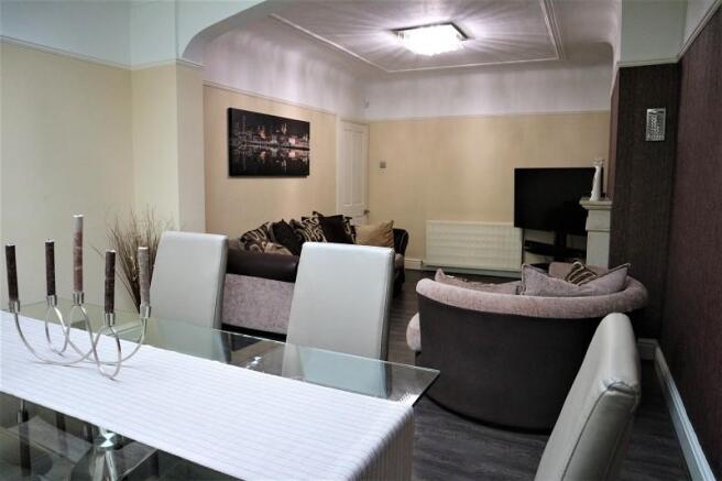 Rear Lounge / Dining Room