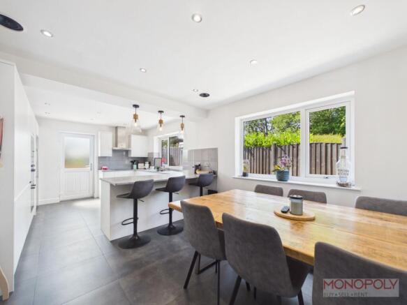 Kitchen/Dining Room