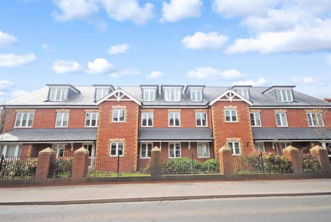 Edwards Court.JPG