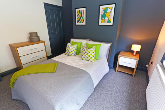 5 bed Terraced to rent Image 12