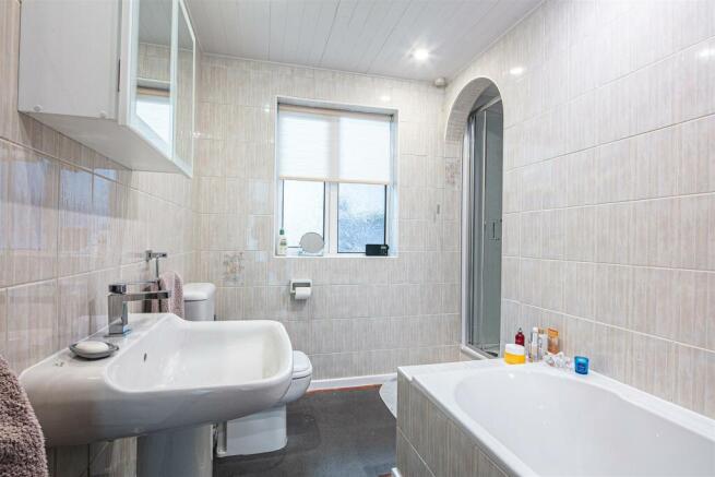 Ground floor bathroom