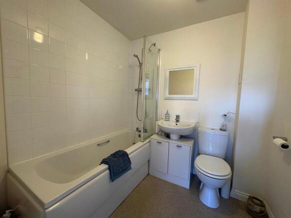 2 bed Semi-Detached for sale Image 8