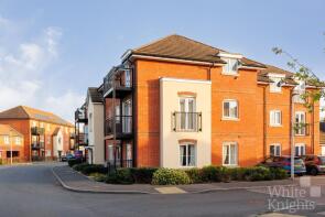 Flat 4, 33, Hayes Drive, Reading RG7 1GB