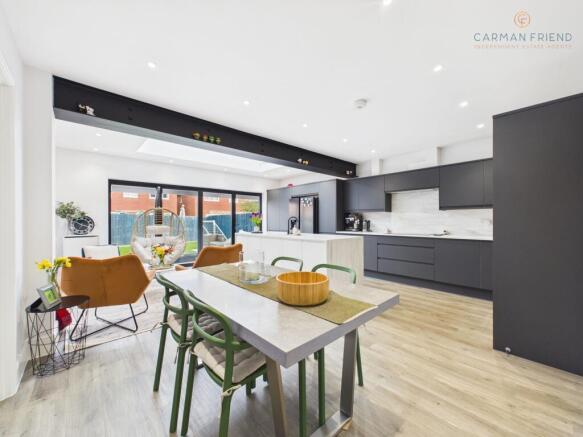 Kitchen/Dining Room