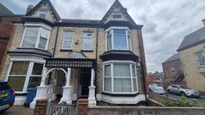 Flat 3, 22, Tennyson Avenue, Bridlington YO15 2EP