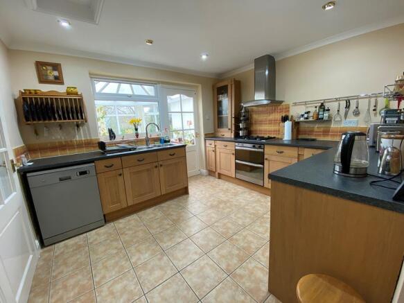 kitchen .JPG