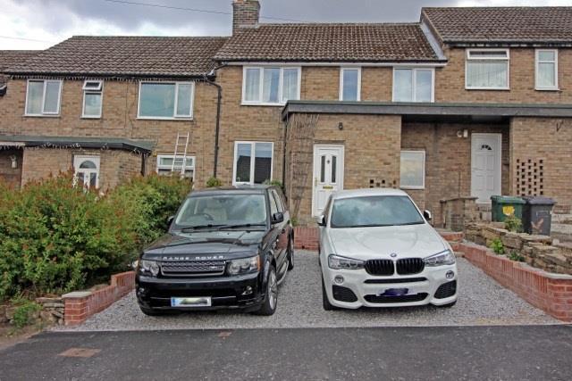 GARDEN AND PARKING