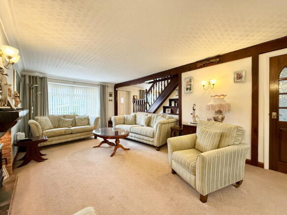 4 bed Detached for sale Image 5