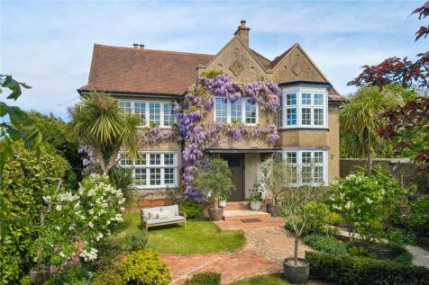 The Fairfield, Farnham, Surrey, GU9