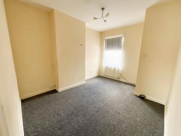 1 bed Flat to rent Image 6