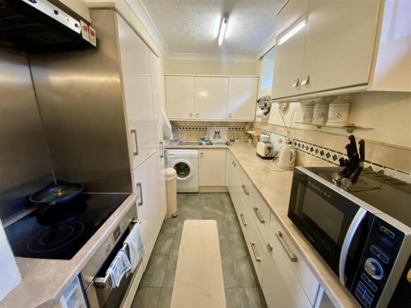 Bramleys Estate Agents - Back Lane, Mirfield (6).j